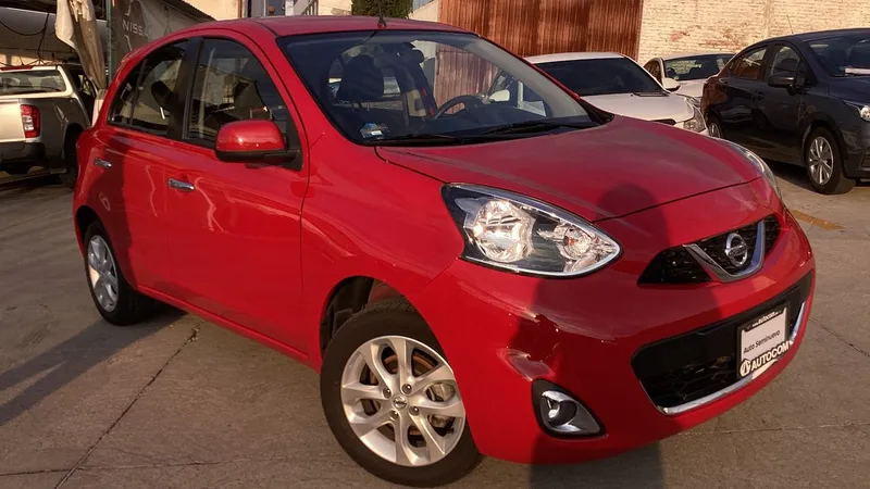 Nissan March 2018