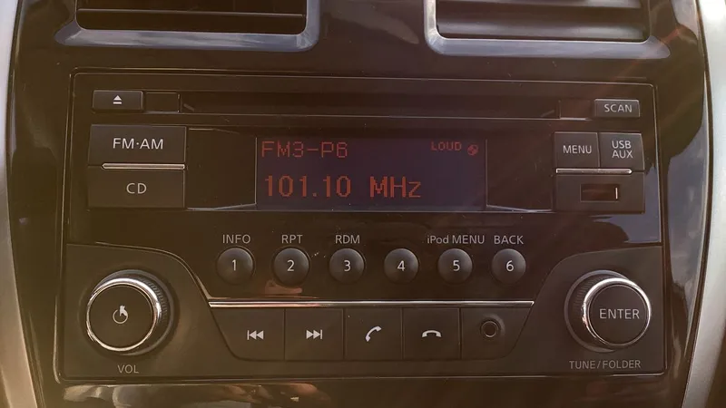 Nissan March 2018