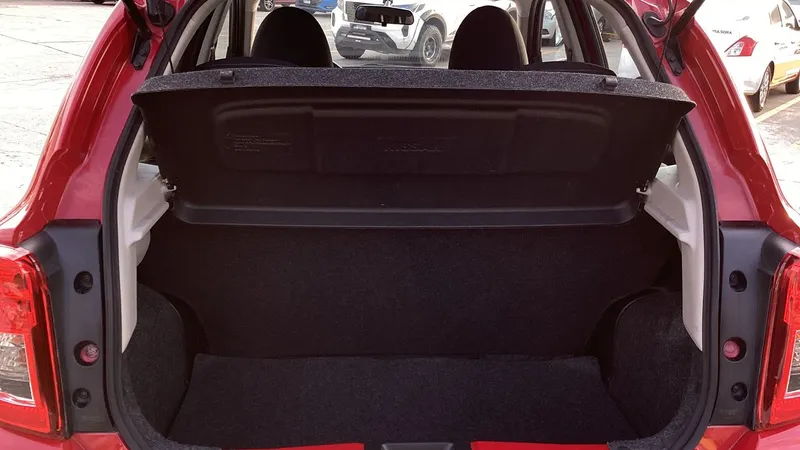 Nissan March 2018