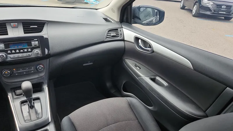 Nissan Sentra 2019