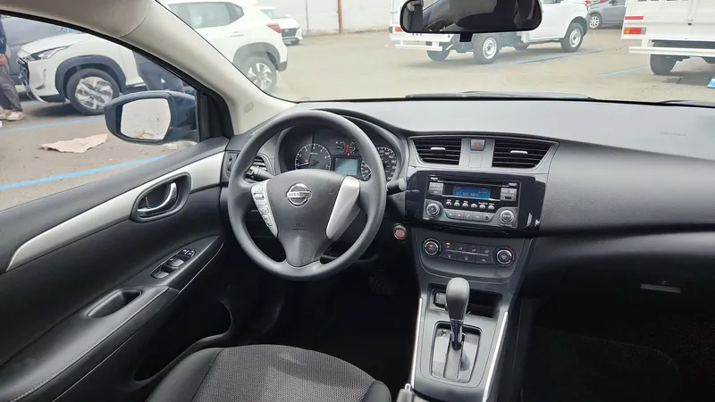 Nissan Sentra 2019
