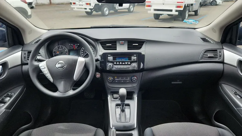 Nissan Sentra 2019