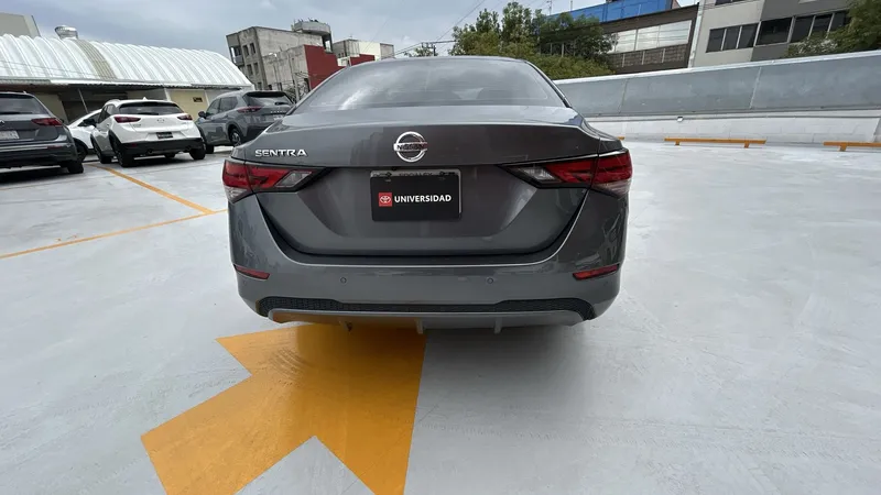Nissan Sentra 2023