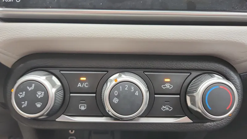 Nissan Versa 2022