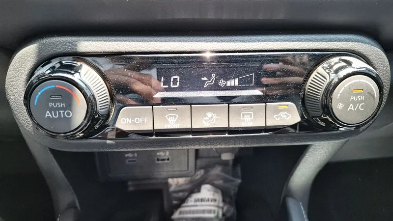 Nissan Kicks 2025