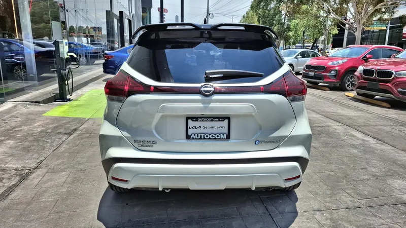 Nissan Kicks 2025
