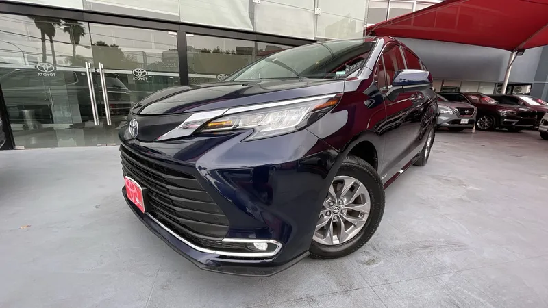Toyota Sienna 2021