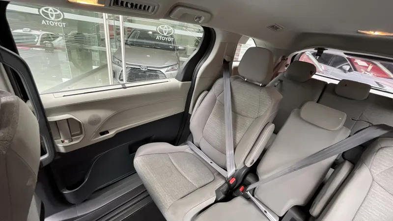 Toyota Sienna 2021