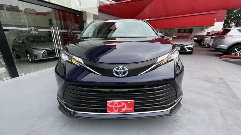 Toyota Sienna 2021