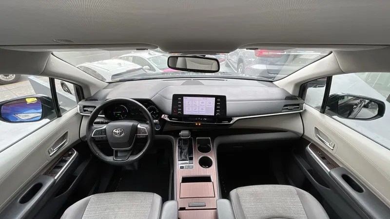 Toyota Sienna 2021