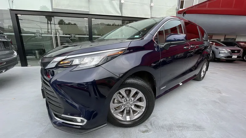 Toyota Sienna 2021