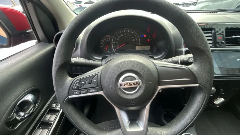 Nissan March 2021