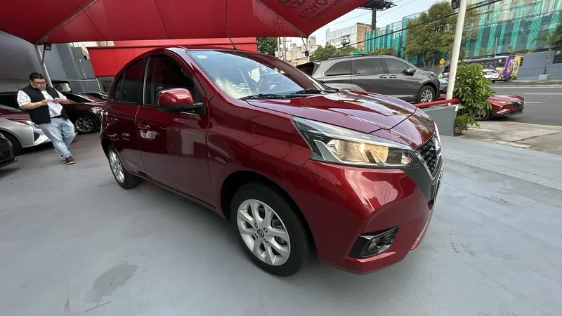 Nissan March 2021