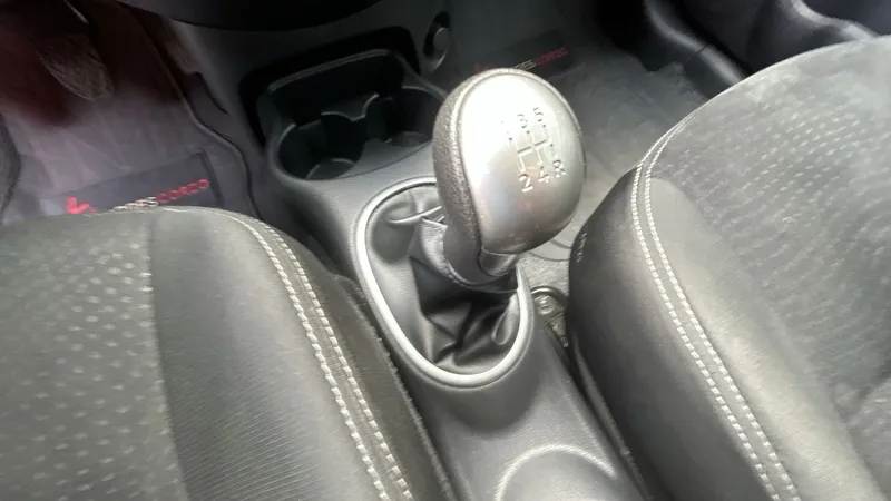 Nissan March 2021