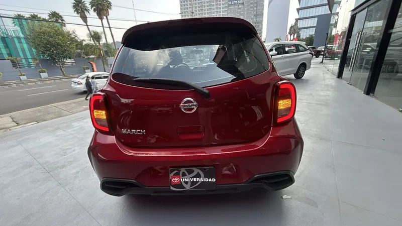 Nissan March 2021