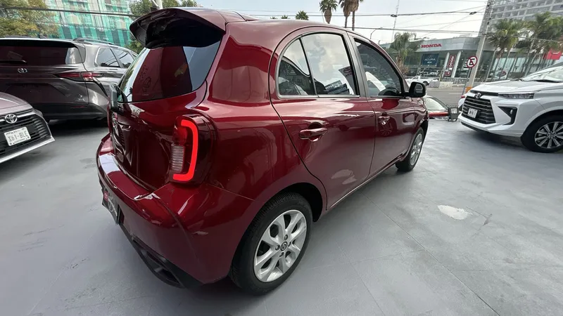 Nissan March 2021
