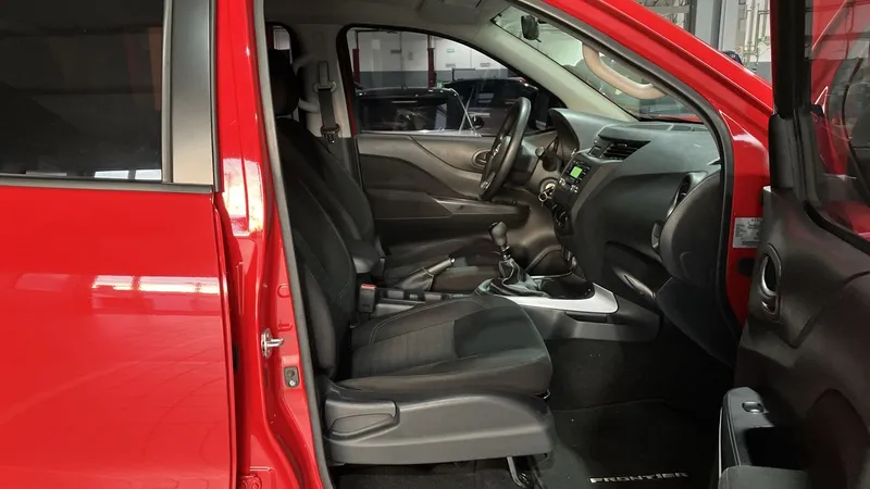 Nissan Frontier 2023