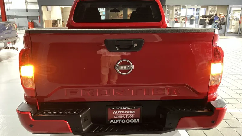 Nissan Frontier 2023
