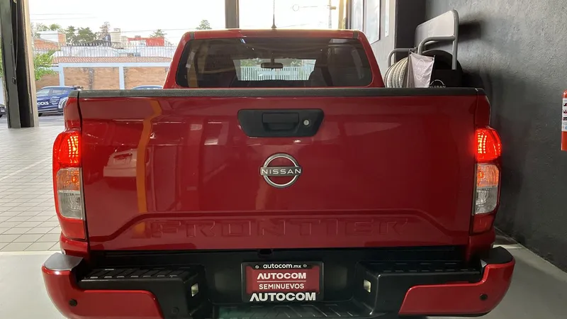 Nissan Frontier 2023