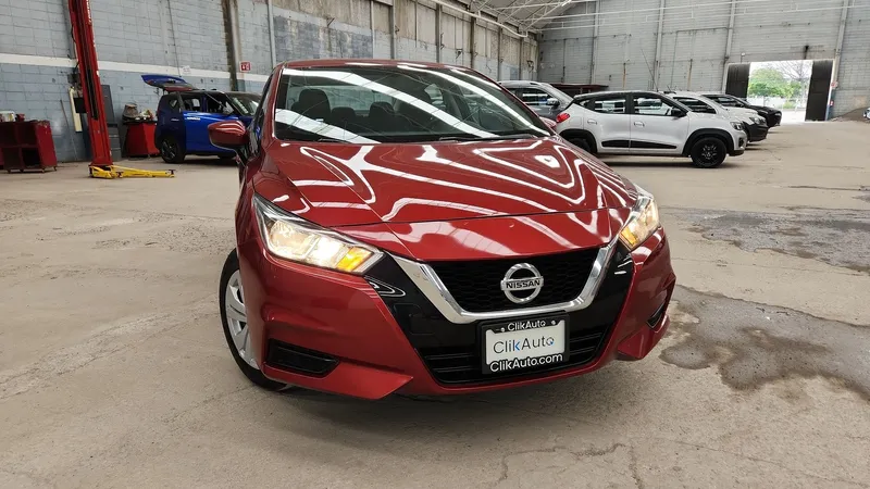 Nissan Versa 2021