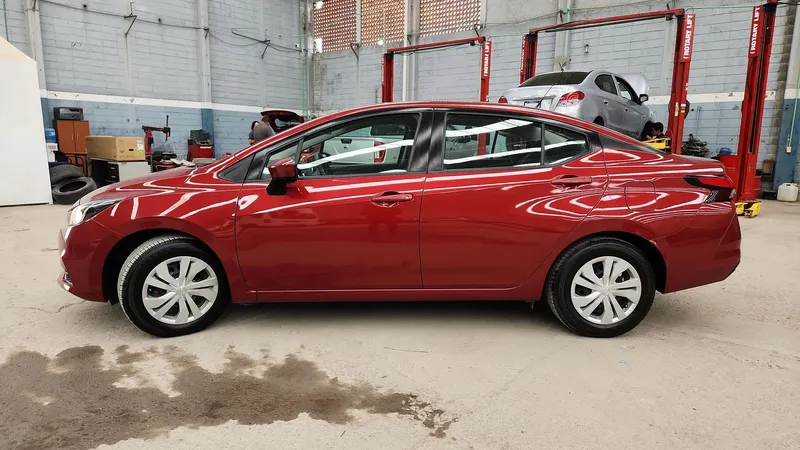 Nissan Versa 2021