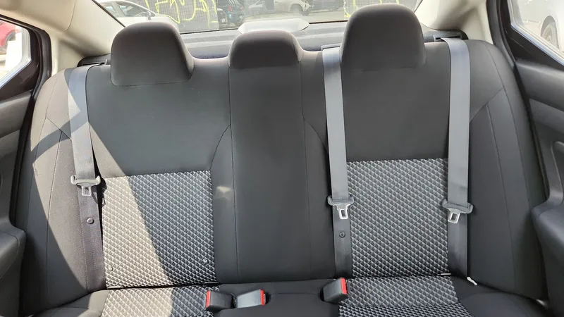 Nissan Versa 2021