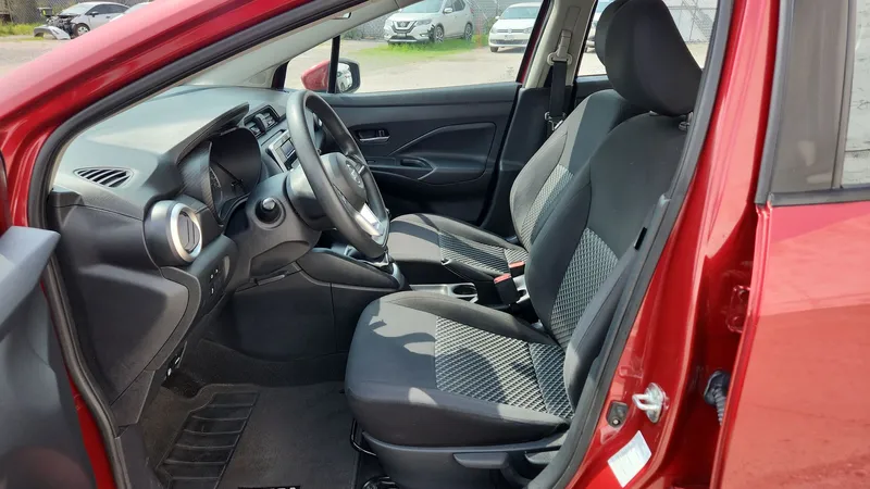 Nissan Versa 2021