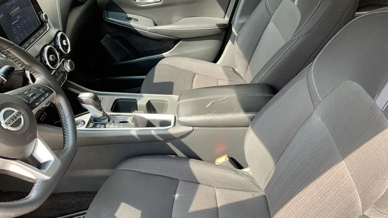 Nissan Sentra 2023