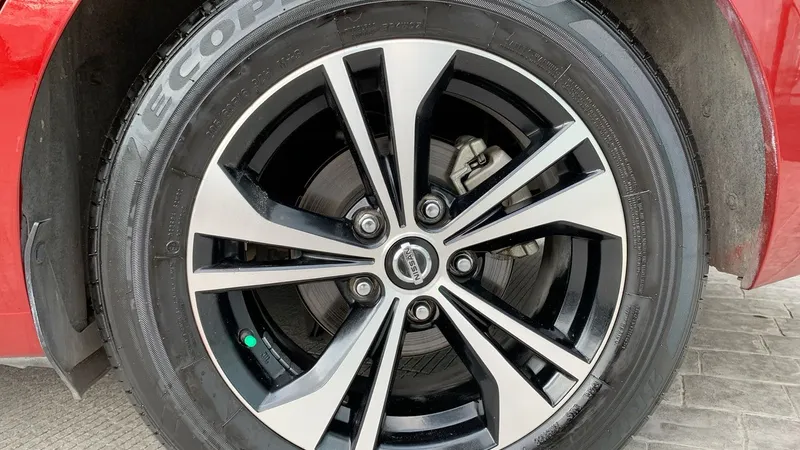 Nissan Sentra 2023
