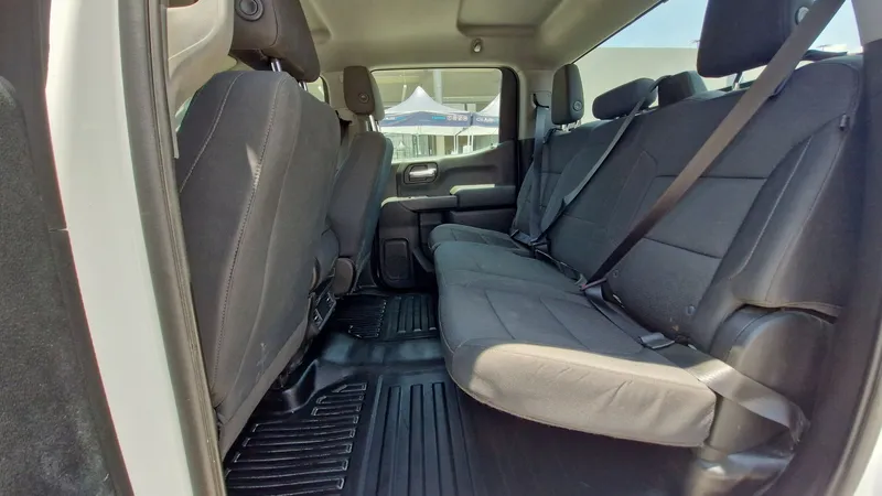 Chevrolet Silverado Doble Cabina 4x2 2021