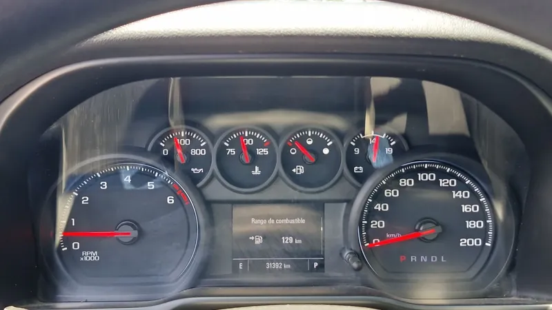 Chevrolet Silverado Doble Cabina 4x2 2021
