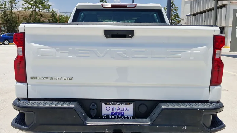 Chevrolet Silverado Doble Cabina 4x2 2021