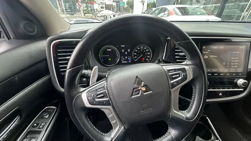 Mitsubishi Outlander 2020