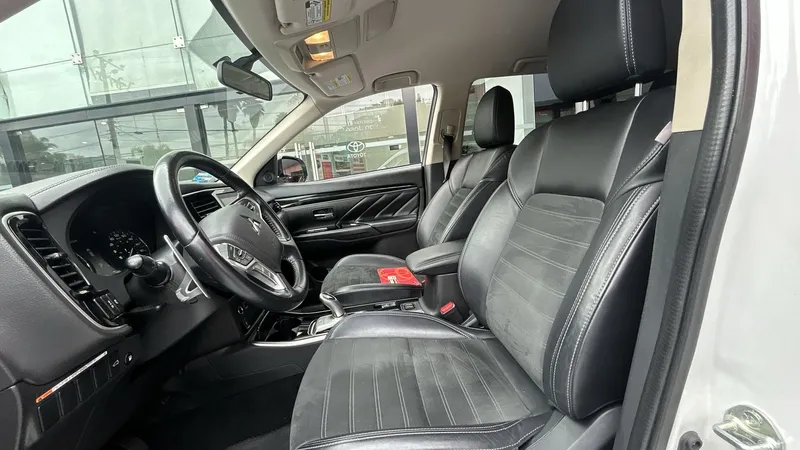 Mitsubishi Outlander 2020