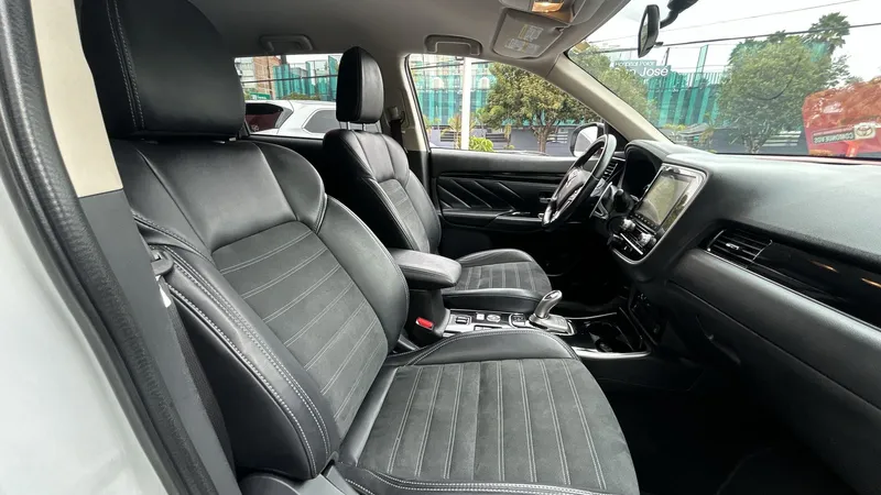 Mitsubishi Outlander 2020
