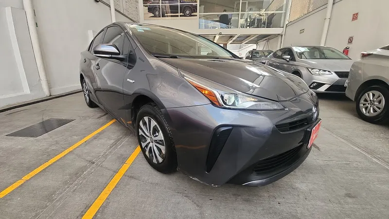 Toyota Prius 2019