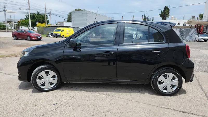 Nissan March 2021