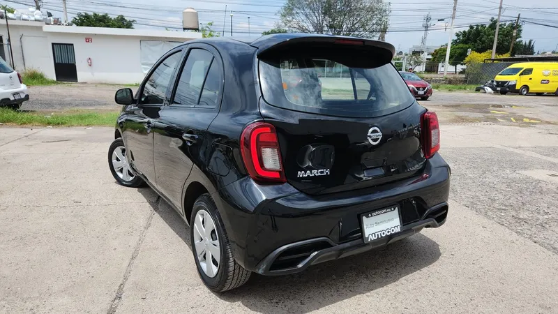 Nissan March 2021