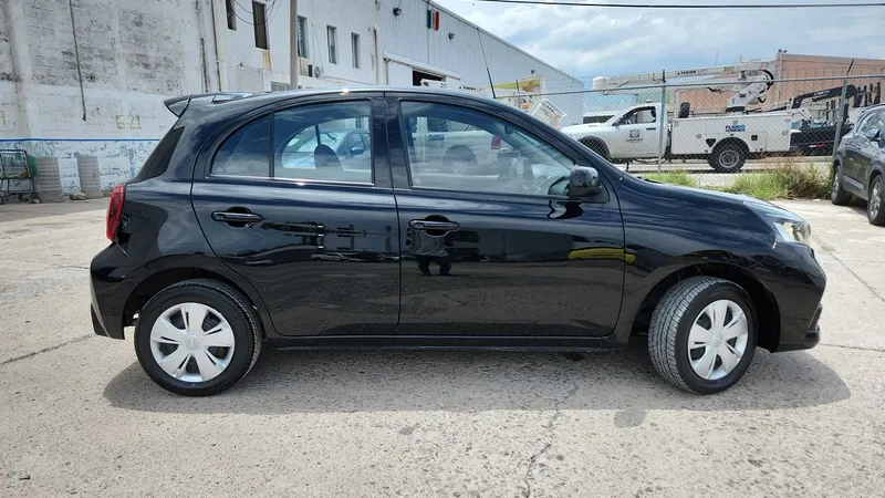 Nissan March 2021