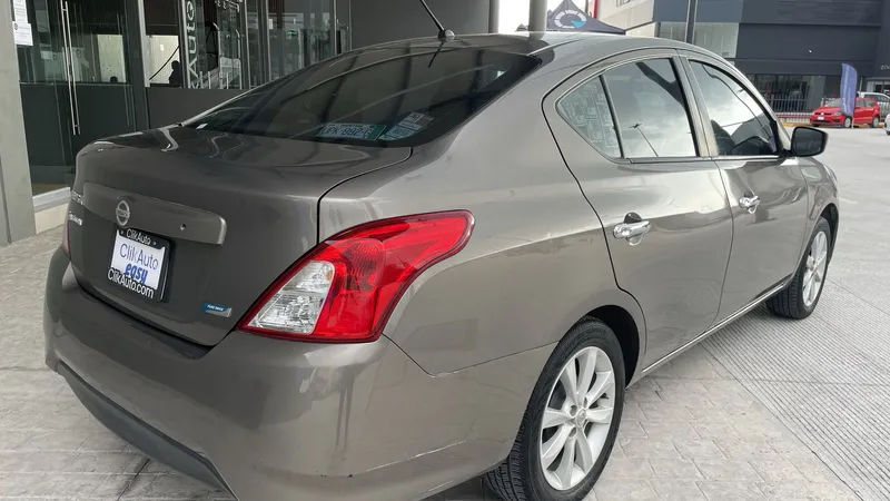 Nissan Versa 2017