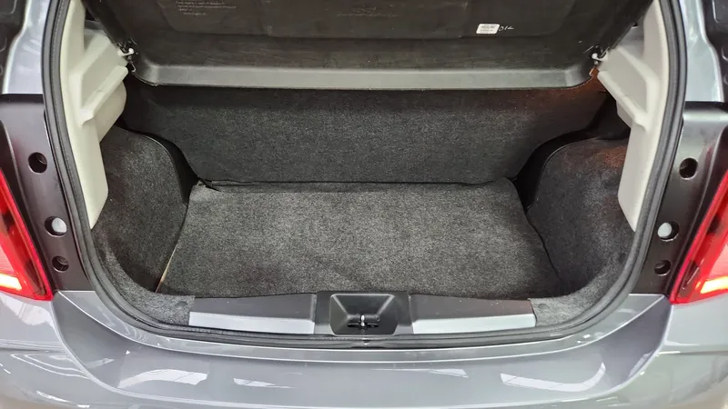 Nissan March 2022