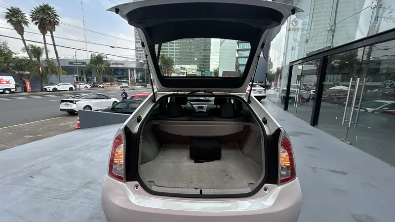 Toyota Prius 2015