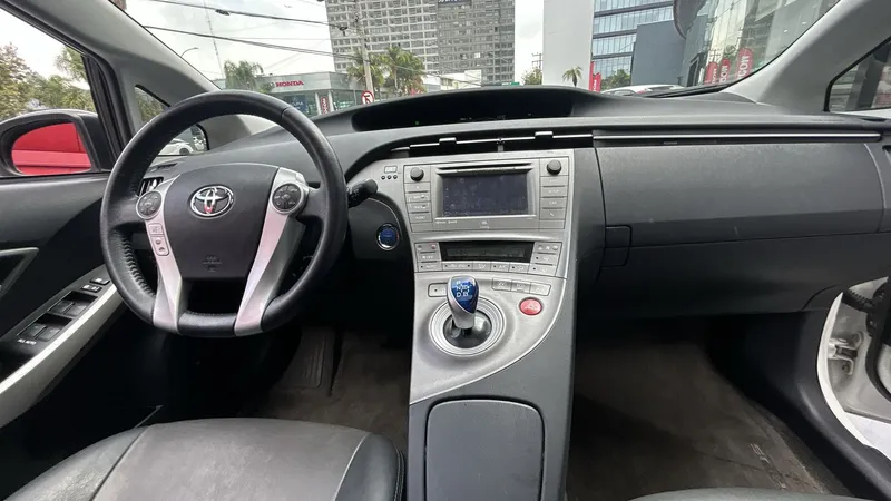 Toyota Prius 2015