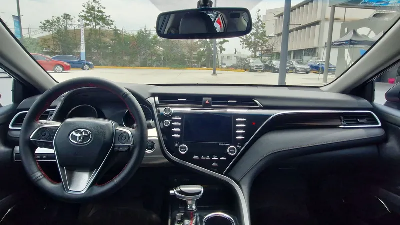 Toyota Camry 2018