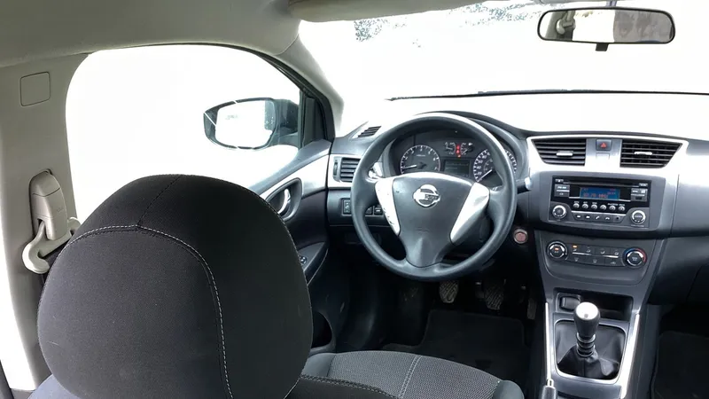 Nissan Sentra 2018