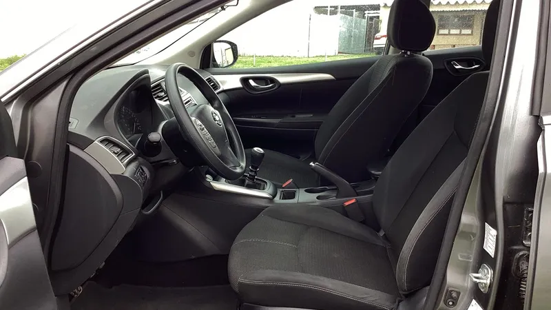 Nissan Sentra 2018