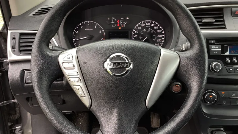 Nissan Sentra 2018
