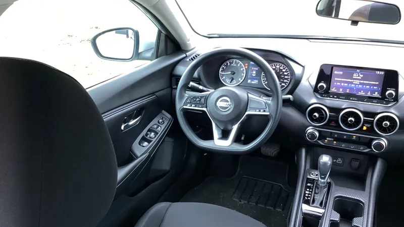 Nissan Sentra 2023