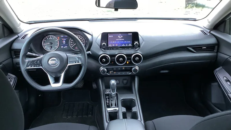 Nissan Sentra 2023