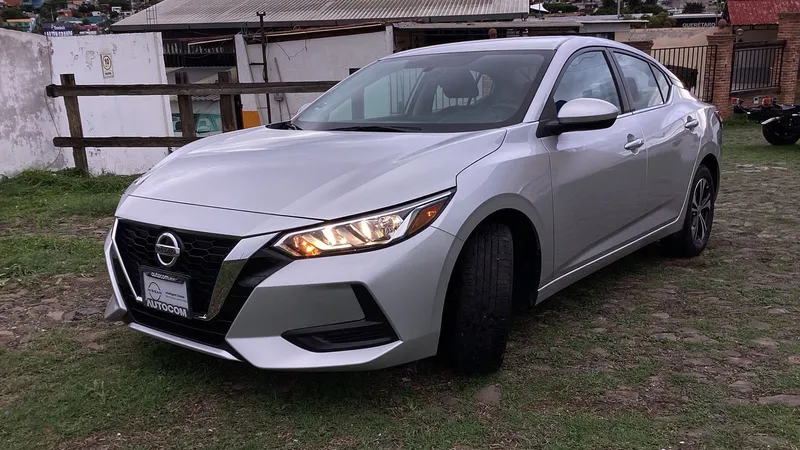Nissan Sentra 2023
